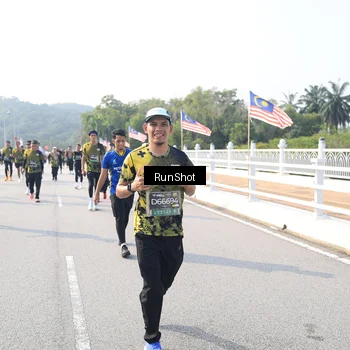 Runner Photo 6923992