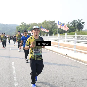 Runner Photo 6923993