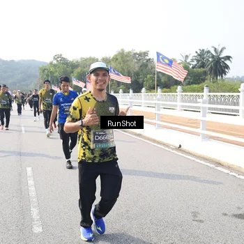 Runner Photo 6923995