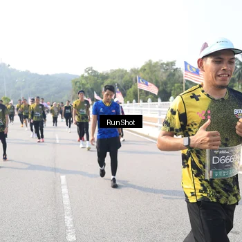 Runner Photo 6923996