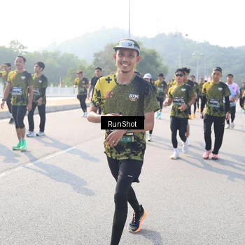 Runner Photo 6924013