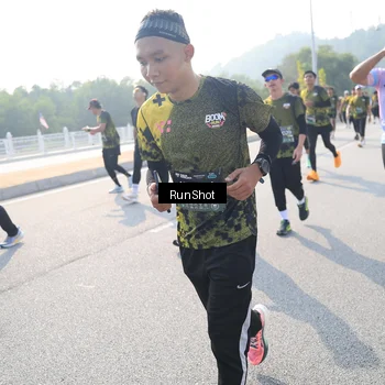 Runner Photo 6924038