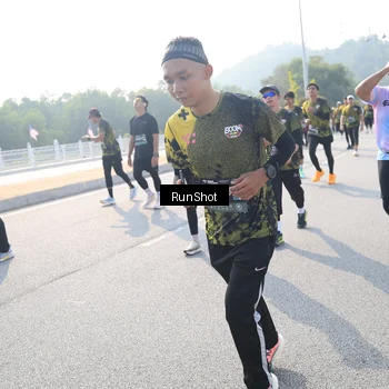 Runner Photo 6924045