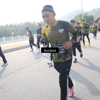 Runner Photo 6924051