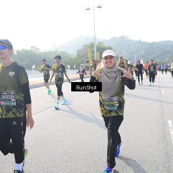 Runner Photo 6924054