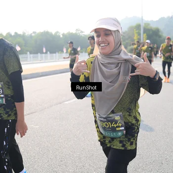 Runner Photo 6924060