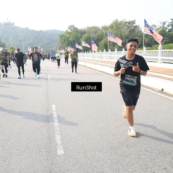 Runner Photo 6924068