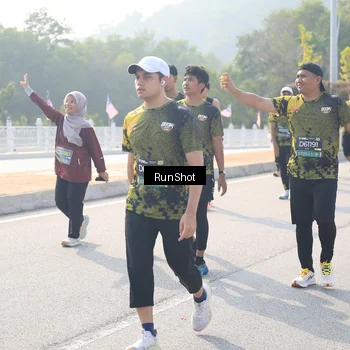 Runner Photo 6924085