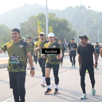 Runner Photo 6924094