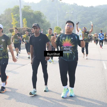Runner Photo 6924110