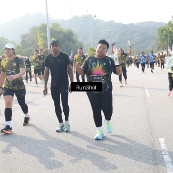 Runner Photo 6924116