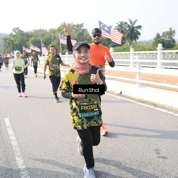 Runner Photo 6924118