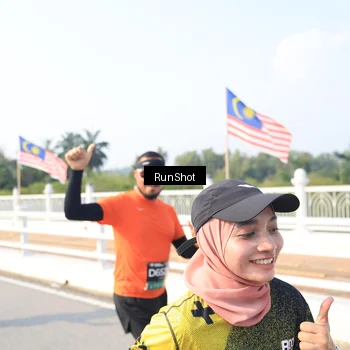 Runner Photo 6924124