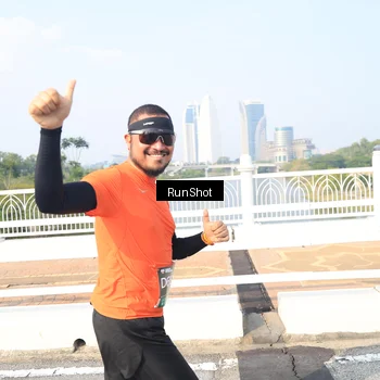 Runner Photo 6924136