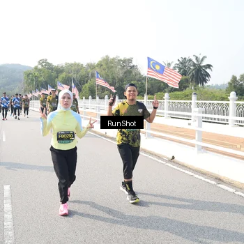 Runner Photo 6924139
