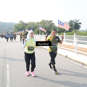Runner Photo 6924142