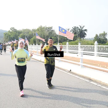 Runner Photo 6924145