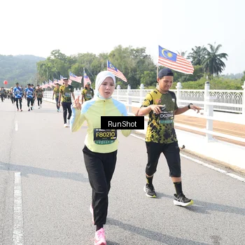 Runner Photo 6924147