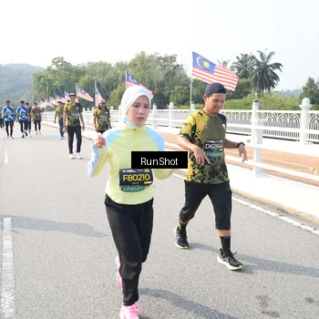 Runner Photo 6924155