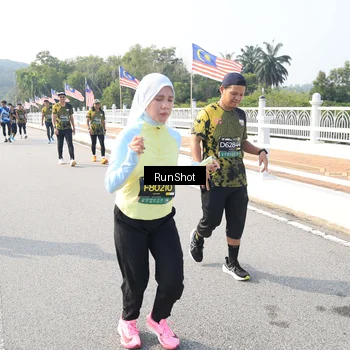 Runner Photo 6924177