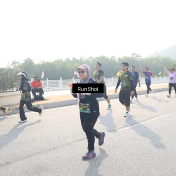 Runner Photo 6924187