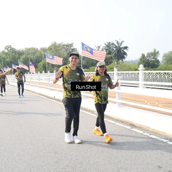 Runner Photo 6924195