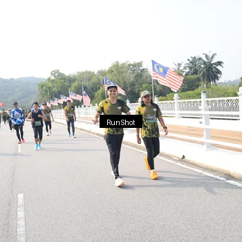 Runner Photo 6924196