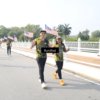 Runner Photo 6924197