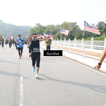 Runner Photo 6924213