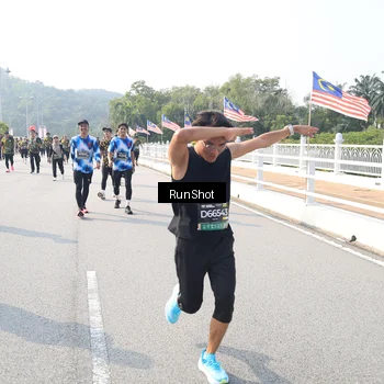 Runner Photo 6924217