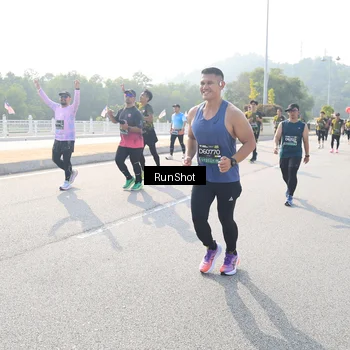 Runner Photo 6924224