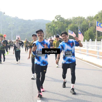 Runner Photo 6924238