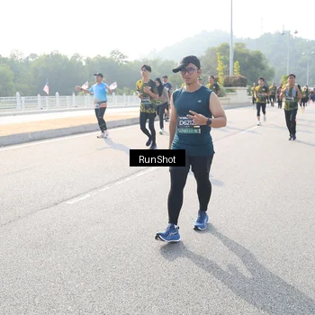 Runner Photo 6924244