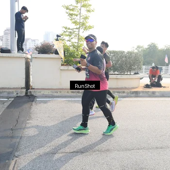 Runner Photo 6924254