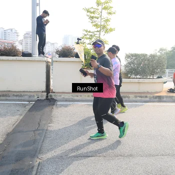 Runner Photo 6924256