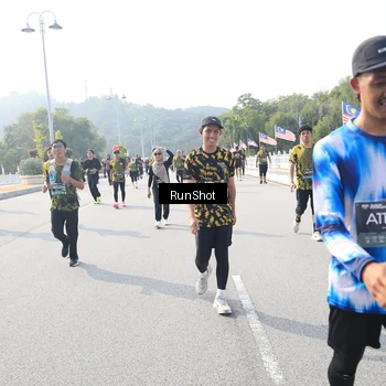 Runner Photo 6924260