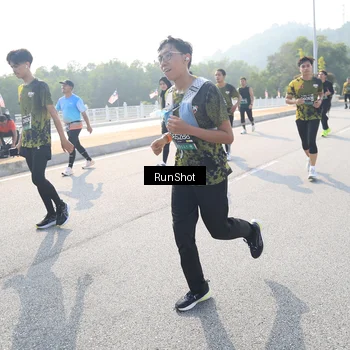Runner Photo 6924275