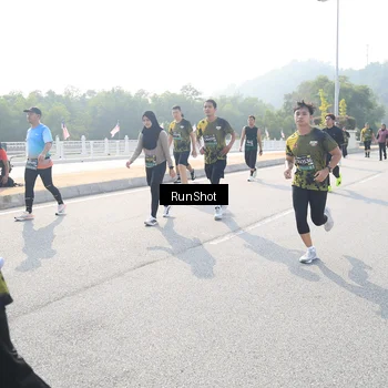 Runner Photo 6924278