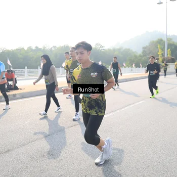Runner Photo 6924288