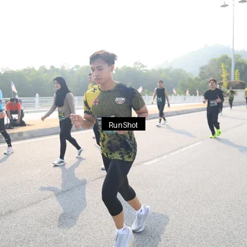 Runner Photo 6924289