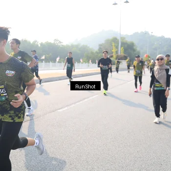 Runner Photo 6924292