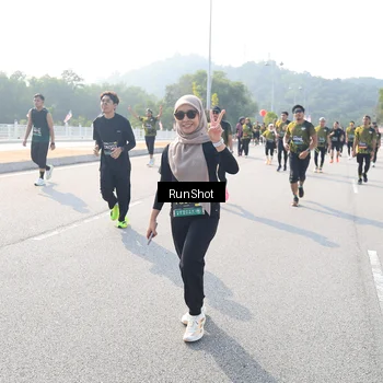 Runner Photo 6924297