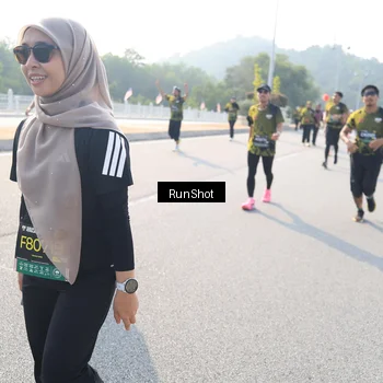 Runner Photo 6924303