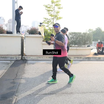 Runner Photo 6924304