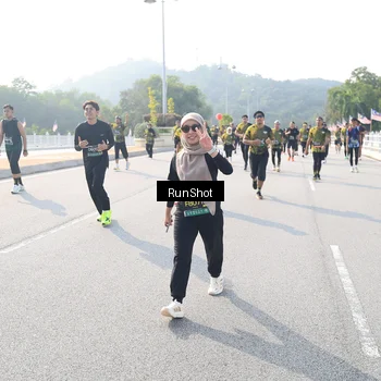 Runner Photo 6924305
