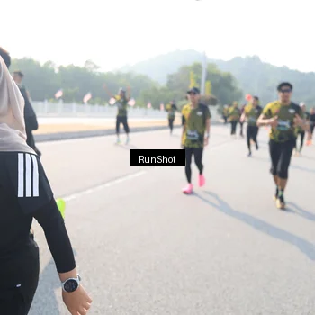 Runner Photo 6924308