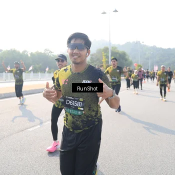 Runner Photo 6924322