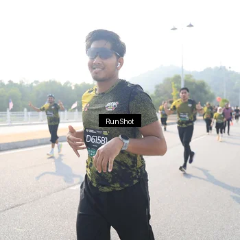 Runner Photo 6924324