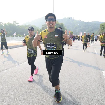 Runner Photo 6924329