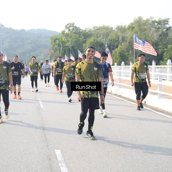 Runner Photo 6924333
